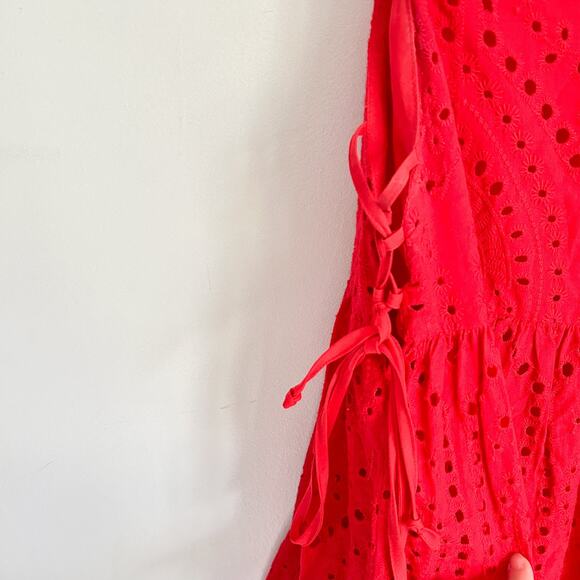 Saints & Hearts Eyelet Tiered Peplum Tank Top Red Size S - Picture 3 of 9